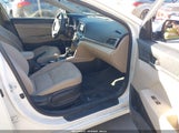 Hyundai Elantra Se 5NPD74LF8JH385171 снимка