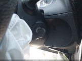 Toyota Corolla L 5YFBURHE1HP658820 снимка