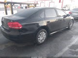 Volkswagen Passat 1.8T S 1VWAT7A32EC117160 снимка