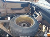 Chevrolet Camaro Berlinetta 1G1AS8714CL102635 снимка