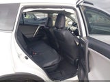Toyota Rav4 Xle JTMRFREV9HJ703942 снимка