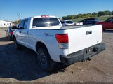 Toyota Tundra Grade 5.7L V8 5TFUW5F17DX288903 fotografie