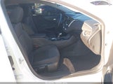 Chevrolet Malibu Fwd Rs 1G1ZG5ST2RF218063 photo