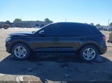 Audi Q5 2.0T Premium/2.0T Tech Premium WA1ANAFY6J2130325 photo