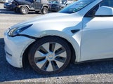 Tesla Model Y Long Range Dual Motor All-Wheel Drive 7SAYGAEE5RF070037 fotografie