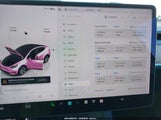 Tesla Model Y Long Range Dual Motor All-Wheel Drive 7SAYGDEE2NF356097 fotografie