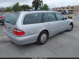 Mercedes-Benz E 320 WDBJH65JX2B408254 снимка