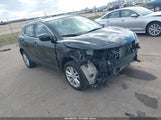 Nissan Rogue Sport Sv JN1BJ1CR2JW266384 fotografie