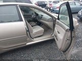 Toyota Camry Le JTDBE32KX40257005 снимка