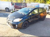 Toyota Prius Three JTDKN3DU6E1774599 снимка