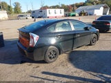 Toyota Prius Three JTDKN3DU6E1774599 снимка