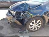 Toyota Corolla Le JTDEPRAE2LJ078651 снимка
