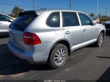 Porsche Cayenne WP1AA29P89LA04143 photo