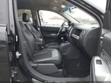 Jeep Compass Latitude 1C4NJDEB2FD177235 fotografie