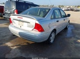Ford Focus Se 1FAFP3434YW382253 photo