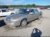Lincoln Town Car Signature 1LNHM81W54Y627482 fotografie