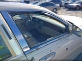 Lincoln Town Car Signature 1LNHM81W54Y627482 fotografie