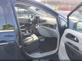Chrysler Pacifica Touring-L 2C4RC1BG7HR611028 снимка