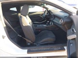 Chevrolet Camaro Rwd 1Lt 1G1FB1RS7N0132672 photo