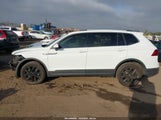 Volkswagen Tiguan 2.0T Se/2.0T Wolfsburg Edition 3VV3B7AX6RM062915 fotografie