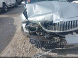 Lincoln Town Car Signature 1LNHM81W06Y642488 снимка