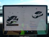 Tesla Model Y Performance Dual Motor All-Wheel Drive 7SAYGDEF9NF382723 fotografie