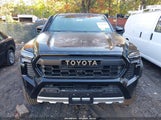 Toyota Tacoma Hybrid Trailhunter 3TYLC5LN0ST039894 fotografie