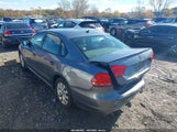 Volkswagen Passat 2.5L S 1VWAH7A3XDC055975 снимка