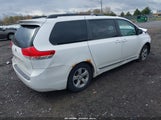 Toyota Sienna Le V6 5TDKK3DC5BS115685 снимка