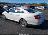 Ford Taurus Limited 1FAHP2JW7CG137144 снимка