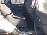 Nissan Rogue S KNMAT2MT4FP590697 fotografie