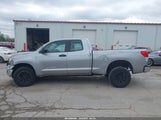 Toyota Tundra Grade 4.6L V8 5TFUM5F10DX040126 снимка