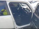 Jeep Renegade Latitude 4X4 ZACNJDB17NPN97243 photo