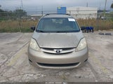 Toyota Sienna Le 5TDKK4CC7AS318602 снимка