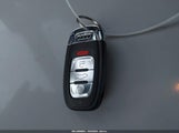 Audi Q5 2.0T Premium WA1LFAFP6DA049803 снимка
