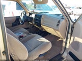 Ford Ranger Xl/Xlt 1FTYR10V1YPB52561 снимка
