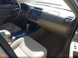 Toyota Camry Le JTDBE32K320132540 снимка