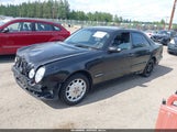 Mercedes-Benz E 320 WDBJF65J8YB140156 снимка