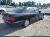 Mercedes-Benz E 320 WDBJF65J8YB140156 снимка
