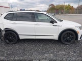 Volkswagen Tiguan 2.0T Se R-Line Black 3VVCB7AX5NM099626 снимка