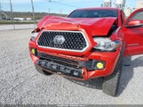 Toyota Tacoma Trd Off Road 5TFCZ5AN3JX155239 снимка