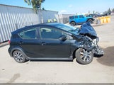 Toyota Prius C L JTDKDTB30K1621600 fotografie
