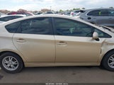 Toyota Prius Two JTDKN3DU7B1370402 снимка