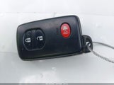 Toyota Prius Two JTDKN3DU7B1370402 снимка
