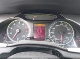 Audi A4 2.0T Premium WAUAFAFL8BN044566 снимка