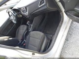 Hyundai Accent Se 3KPC24A68LE095386 снимка