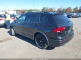 Volkswagen Tiguan 2.0T Se R-Line Black 3VV8B7AX7NM003825 снимка
