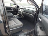 Toyota Tundra Sr5 5.7L V8 5TFEY5F14EX153958 photo