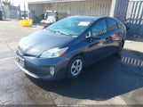 Toyota Prius Three JTDKN3DUXE1810469 снимка