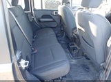 Jeep Wrangler Unlimited Sahara 4X4 1C4HJXEG2JW247016 снимка
